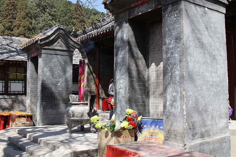 Пекин, Парк Бадачу, Храм Небесного Света (Beijing, Badachu Park, Temple of Divine Light)