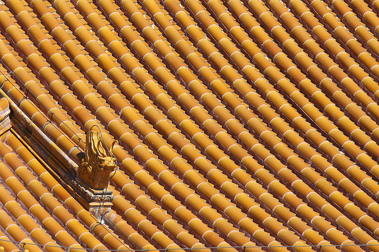Пекин, Экскурсия по Запретному Городу, Желтые крыши дворца (Beijing, Forbidden City, Yellow roofs of the palace)