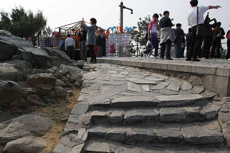 Пекин, Парк Ароматных Холмов, На вершине Ароматных Холмов (Beijing, Fragrant Hills Park, At the top of the Fragrant Hills)