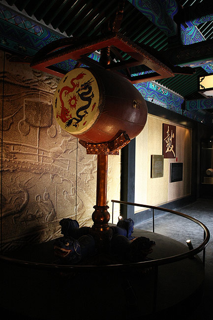 Пекин, Экскурсия по Храму Неба, Выставка барабанов (Beijing, Temple of Heaven, Drum Exhibition)