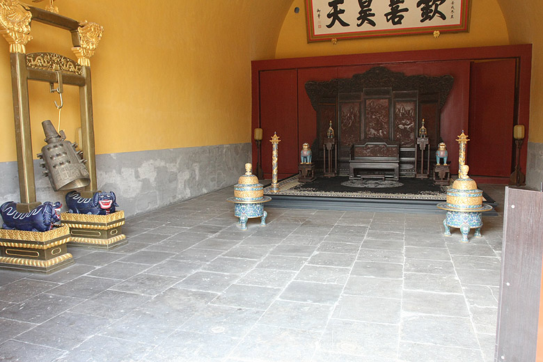 Пекин, Экскурсия по Храму Неба, Трон в Зале без Перекрытий (Beijing, Temple of Heaven, Throne in the Hall without Beams)