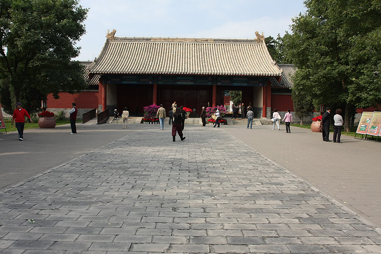 Пекин, Экскурсия по Храму Неба, Главные ворота в Офис Небесной Музыки (Beijing, Temple of Heaven, Main gate to the Divine Music Office)