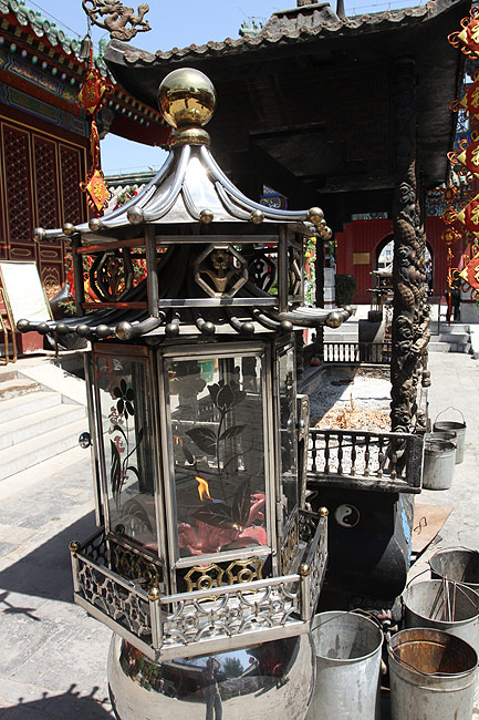 Пекин, Район Шичахай, Вокруг озера Цяньхай, Храм Бога Огня (Beijing, Around Qianhai Lake, Fire God Temple)