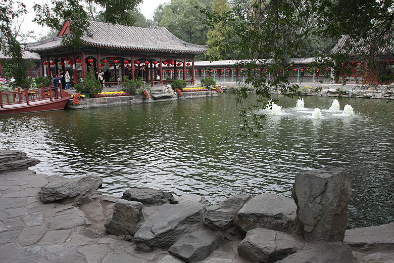 Пекин, Особняк Принца Гуна, Павильон в Середине Озера (Beijing, Prince Gong's Mansion, Mid Lake Pavilion)