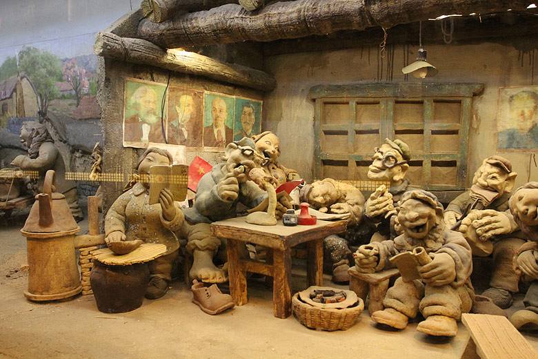 Фото. Пьяная деревня рядом с улицей Цяньмэнь